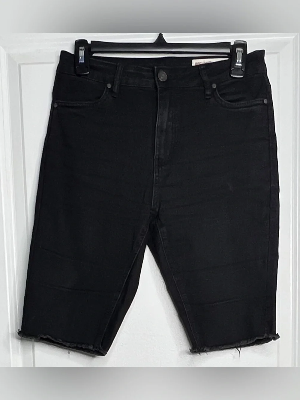 Wish List Women's Black Stretch Denim Raw Hem Bermuda Shorts Size M